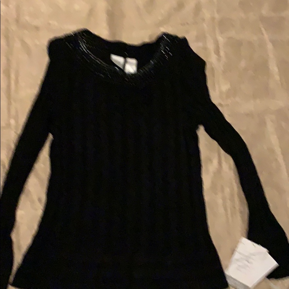 Black light weight after 5 sweater new